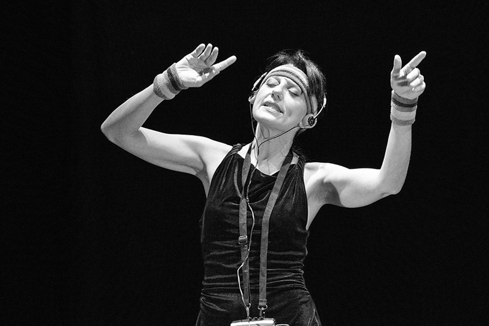 PICCOLE DONNE NON DEVONO MORIRE