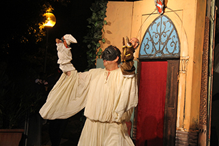 AMORE E MAGIA NELLA CASA DI PULCINELLA